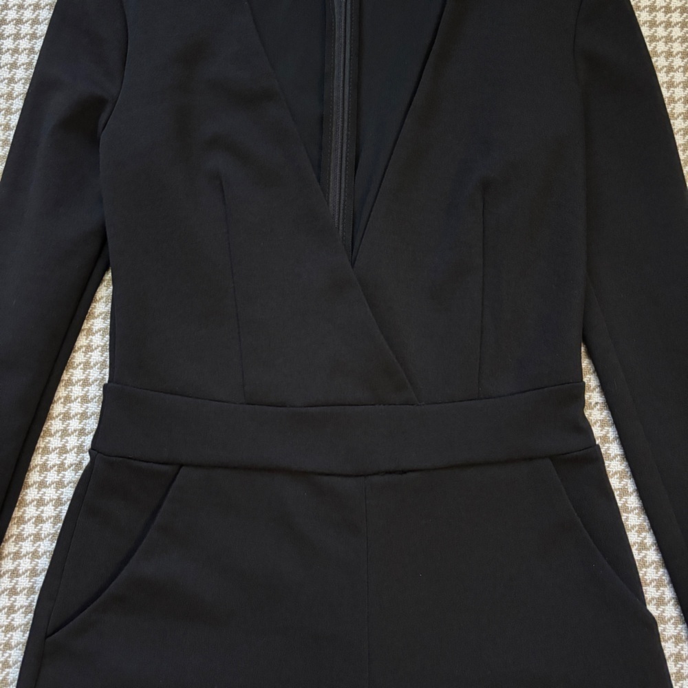 Urban Outfitters | Silence + Noise Deep V Romper - Picture 6 of 16